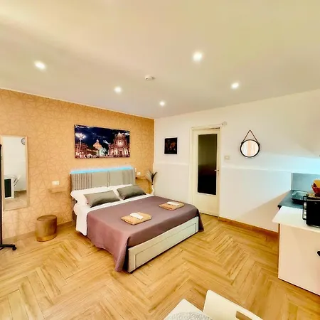 Delm Luxury Apartment *